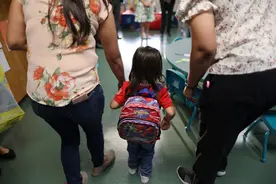 美国：疫情下的开学季图片