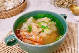 #我的养生日常-远离秋燥#鲜虾云吞图片