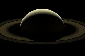 气态的土星有一个弥漫核：比想象中的大，约为其直径的60%图片
