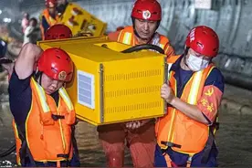 湖北消防救援总队支援河南抢险救灾纪实：鄂豫同舟 力战洪魔赢民心图片