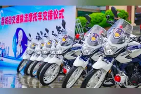 热血“铁骑”，守土尽责！广州增城荔城街举行警用摩托车移交仪式图片