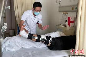广西“80后”医生夫妻携手救死扶伤 共同成长图片