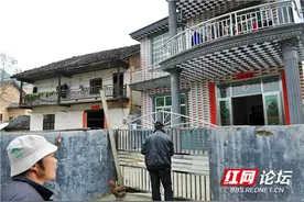最美阳台丨惊不惊喜意不意外？50年前是小山村，如今家家坐拥大阳台图片