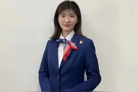 上海金融系统优秀共产党员风采纪实图片
