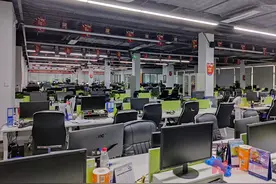 阿卡索英语被传倒闭跑路：深圳总部空出大部分工位，公司回应称仍在正常运营图片
