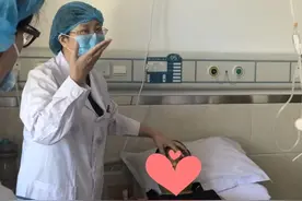 中国医师节｜那些难忘瞬间激励我勇往直前！四代医者从医路上的难忘与感动图片