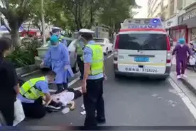 揭阳一女生骑共享单车摔倒，头部受伤血流不止多名交警暖心救援图片