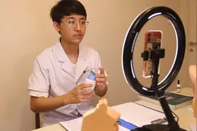 从医生到“医声”：“90后”网红医生传递健康之声图片