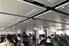 一张机票近10万元，开学季国际航班有多难买？图片