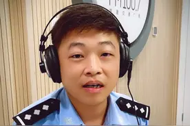 快收藏！蜀黍教你最实用的行车安全变道小技巧图片