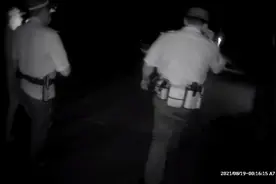 “家务活妈妈一个人管，我爸这种行为太气人！”11岁男孩离家出走，父母急疯...图片