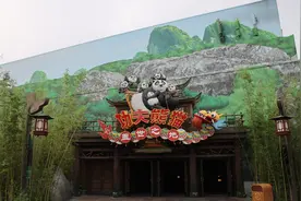 视频｜实地探访北京环球影城主题公园，记者被“恐龙”吓跑了图片
