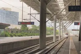 南京铁路列车恢复近五成图片