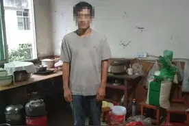 农民工带孩子逛耐克疑遭歧视，被抢走选中的衣服！耐克道歉后，当事人：得饶人处且饶人图片