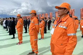 世界海拔最高的高速公路通车了！图片