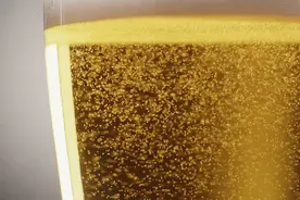 科学家在啤酒中检测出数万种不同的分子 80%尚未在化学数据库中描述出来图片