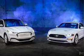 福特Mustang白色特别版发布 你的野马变白马王子啦图片