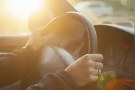 汽车抖动，是不是加的油有问题？图片