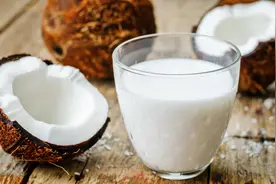 椰子饮品两重天：椰乳产品爆火，椰子水热度渐消图片