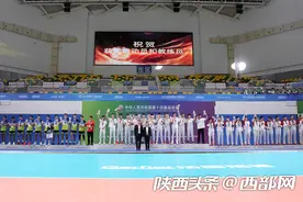 十四运会男排成年组决赛“沪鲁交手”：上海队夺金 山东队夺银图片