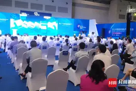 智博会来了丨重庆实现全国首例车路协同自动驾驶智慧物流配送图片