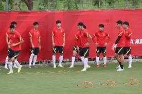 风暴眼 | 吴曦、蒿俊闵、于大宝担纲国足12强赛队长图片