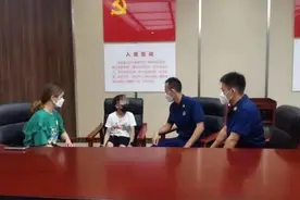 10岁男孩天天在家玩火！妈妈这个无奈举动被网友点赞图片