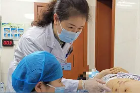 美容院埋线减肥致皮肤溃烂 女子住进了医院图片