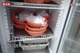 消费者报告｜网红餐厅“胖哥俩肉蟹煲”死蟹当活蟹卖，大量使用变质食材不手软图片