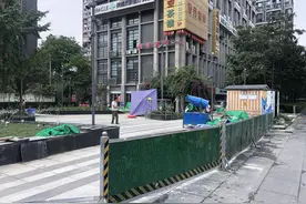 这些建设施工单位请注意，你们违章占道施工了图片