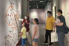 徐汇青年讲师团用青年人喜欢的语言讲述青春故事图片