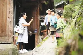 中国医师达408.6万人图片