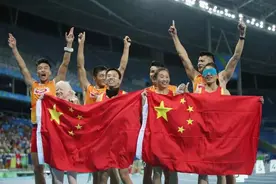 我是你的眼，黑暗中让我带你奔跑向前图片