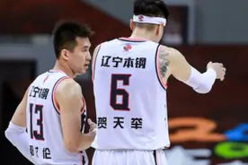 郭艾伦晒与贺天举等人聚餐照片：贺哥要离队了图片