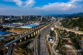 湖南怀化南动车所存车场完成铺轨图片