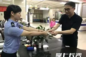 湖南公安：大力打造亲民便民、从不打烊的服务平台图片