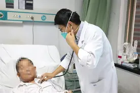 扬州市第三人民医院结核科主任张设：因为爱，所以无所畏惧图片