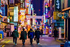 疫情下，韩国许多娱乐场所非法经营图片