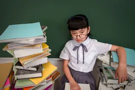 两个孩子就有一个是近视，“双减”下建议家长找回失衡的眼健康关注图片
