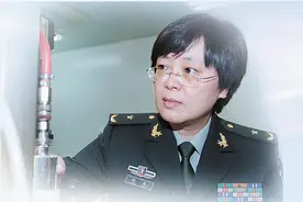 攀登者陈薇：不畏风雨，携手团队，为守护每一个生命拼尽全力图片