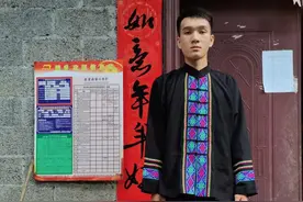 “党和政府帮助我们脱贫致富，我要参军入伍报效祖国”图片