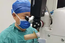 男童总是泪汪汪，原是先天性泪道缺失所致图片