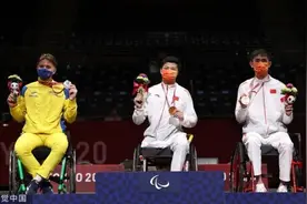 东京残奥会中国队首金诞生 李豪获佩剑个人A级冠军图片