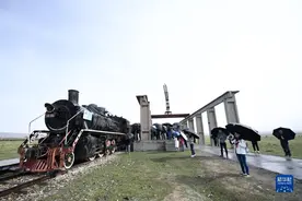 奋斗百年路 启航新征程·中国共产党人的精神谱系丨敢于战胜艰难险阻，勇于攀登科技高峰——“两弹一星”精神述评图片
