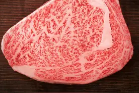 俄媒：日本3D打印“世上最贵牛肉”，有大理石花纹效果图片
