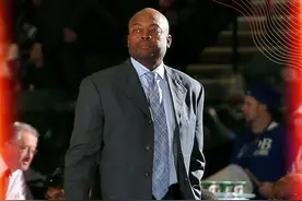 官宣：老鹰聘请尼克-范埃克塞尔担任助教图片