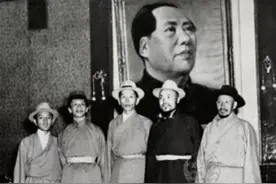 礼宾府鼐真厦图片