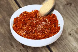 独家秘方来啦！自制辣椒酱，辣味十足让你爱到停不下来图片