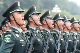 国防部例行记者会 新修订的《兵役法》自10月1日起施行视频封面