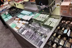 100块就能买大牌化妆品？“小样经济”红火背后：货源复杂，购买需谨慎图片